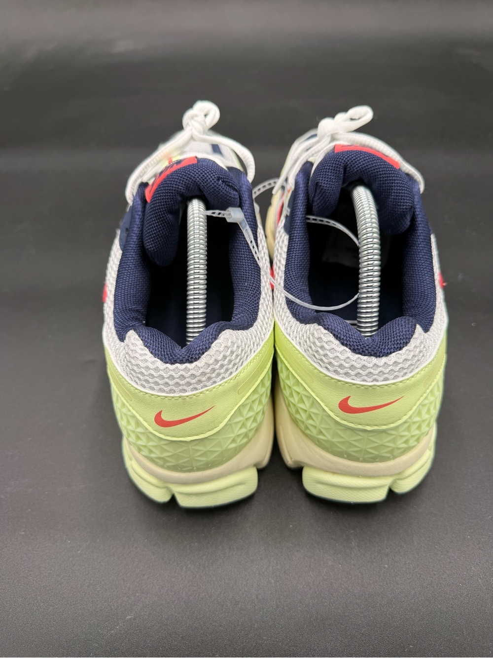 These are Nike Zoom Vomero 5 sneakers in the "Barely Volt" and "Midnight Navy" - Picture 5 of 7